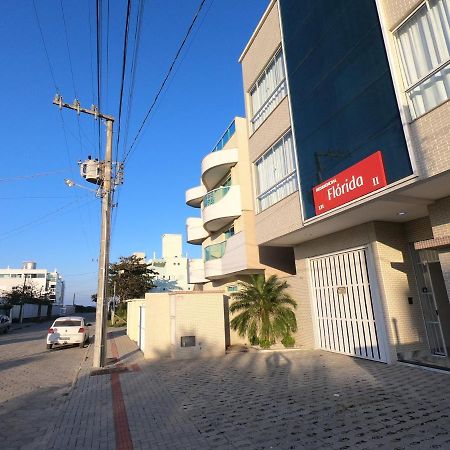 Residencial Florida Ll - 150Mt Praia De Mariscal Apartment Bombinhas Exterior photo