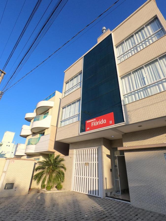 Residencial Florida Ll - 150Mt Praia De Mariscal Apartment Bombinhas Exterior photo